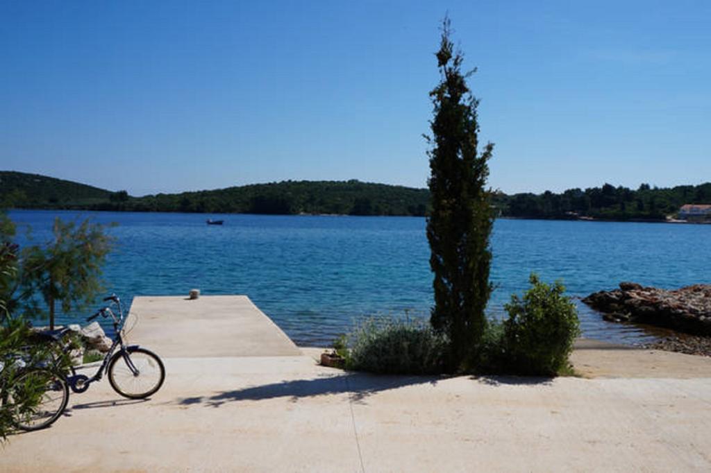 Ina By The Sea Apartment Luka  ภายนอก รูปภาพ